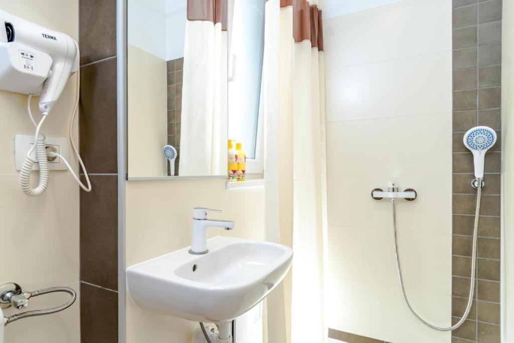 Apartments Yoe Сплит Экстерьер фото
