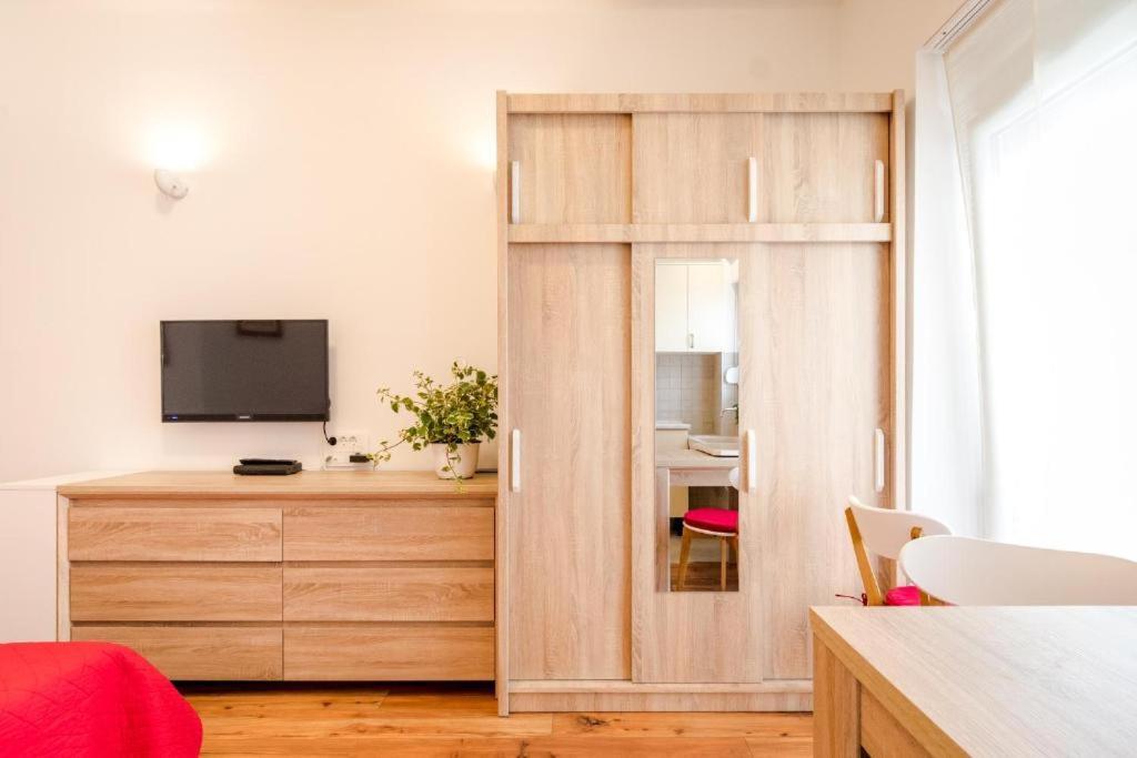 Apartments Yoe Сплит Экстерьер фото