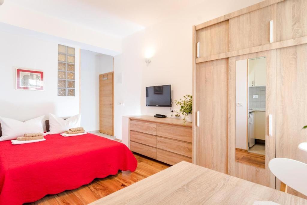 Apartments Yoe Сплит Экстерьер фото