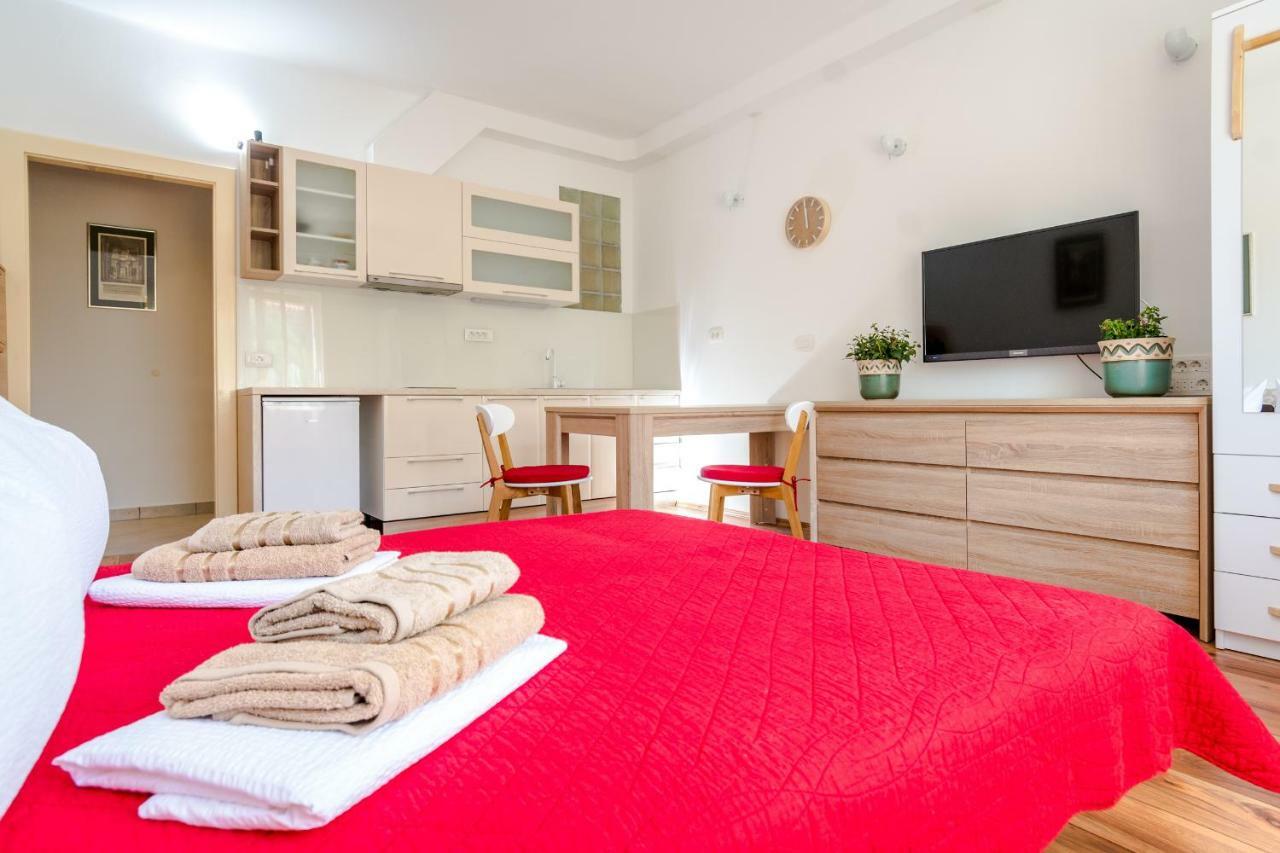 Apartments Yoe Сплит Экстерьер фото