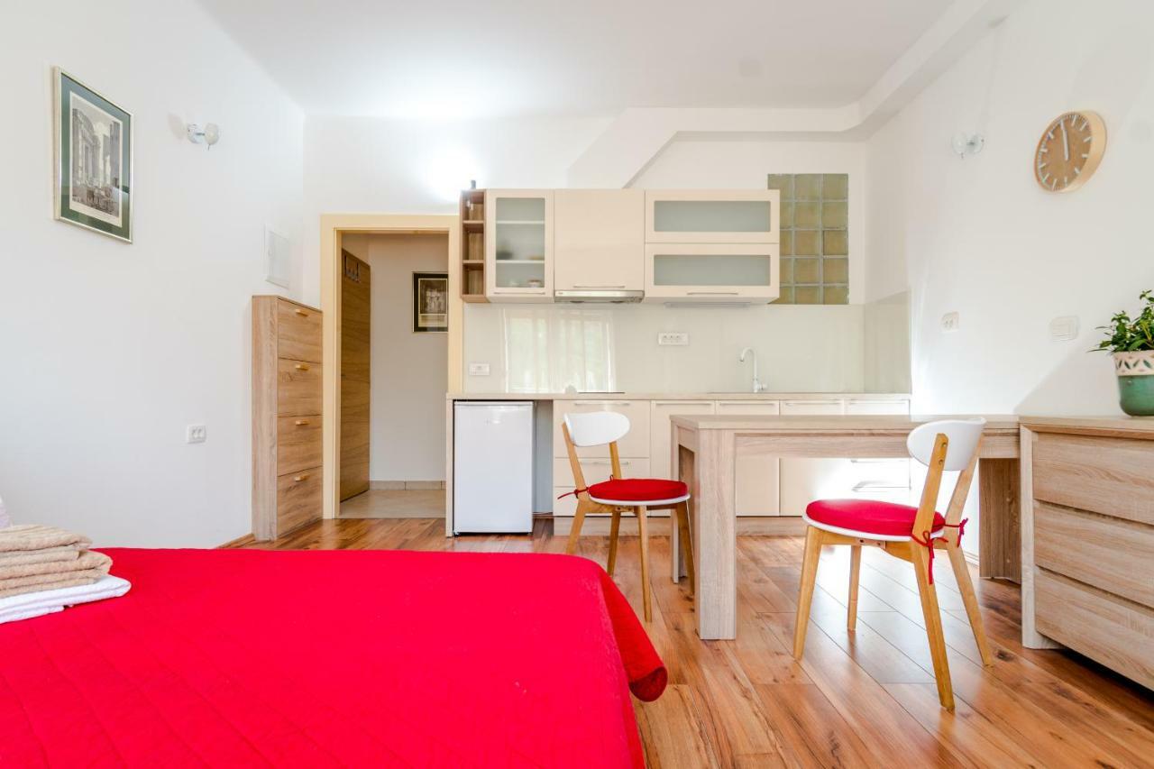 Apartments Yoe Сплит Экстерьер фото
